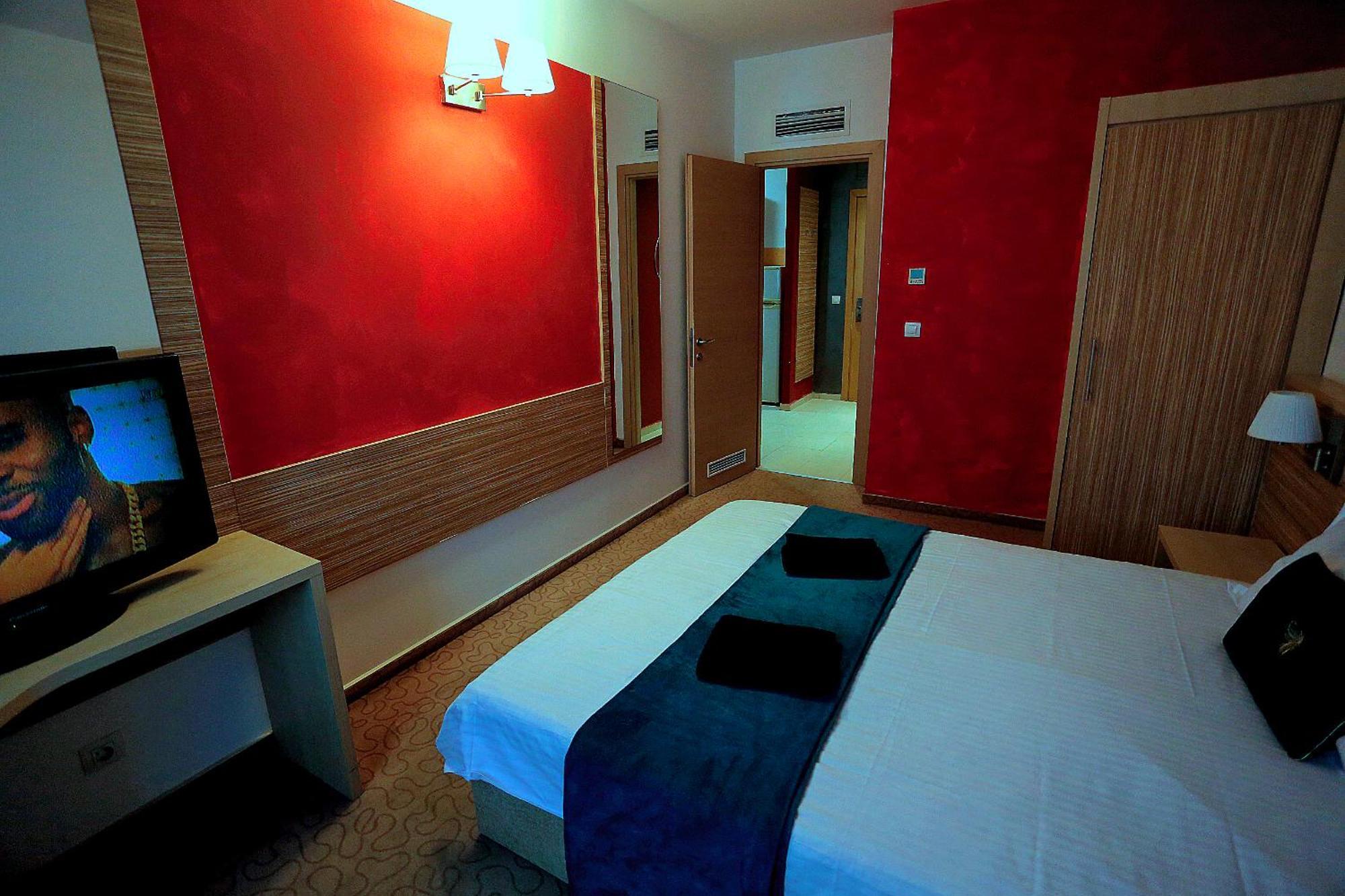 Cataleya Suites Aparthotel بوخارست المظهر الخارجي الصورة
